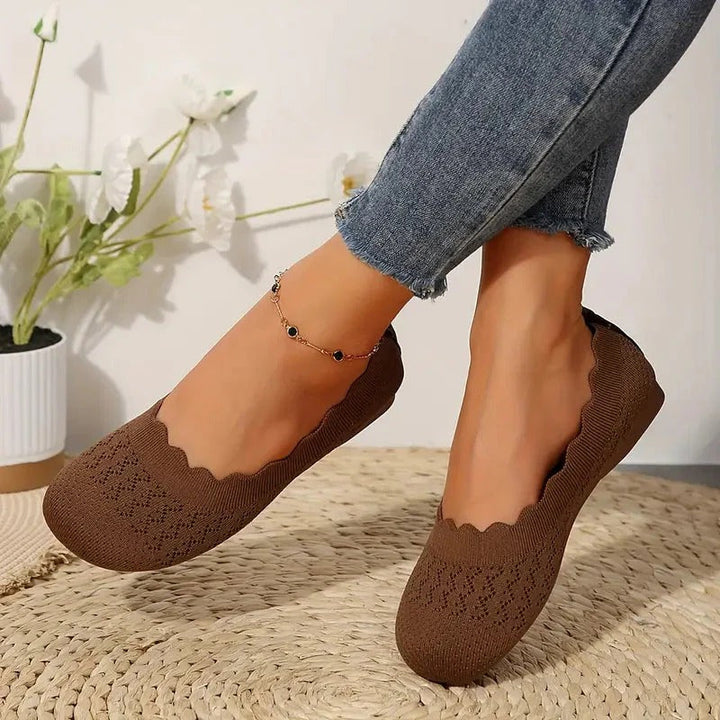 Comfortable Slip On Shoes for Women with Knit Upper Scalloped Edge Cushioned Flat Ballet Style