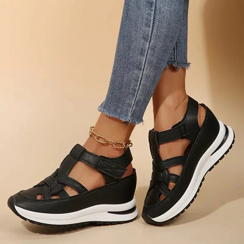 Comfortable Closed Toe Sandals for Women with Cutout Strap Platform Sole Hook Loop Sport Style