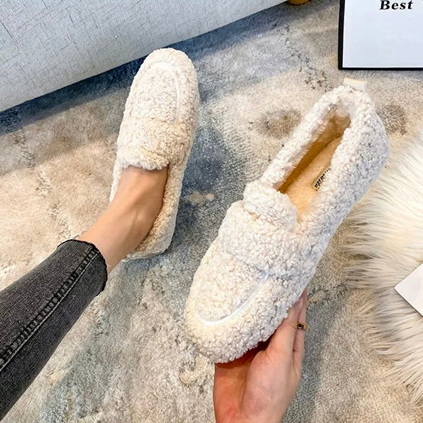 Comfortable Slippers for Women with Curly Faux Fur Upper Bow Detail Moccasin Slip On Style