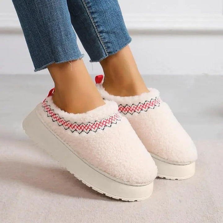 Comfortable Platform Slippers for Women with Teddy Fleece Upper Contrast Trim Slip On House Shoes